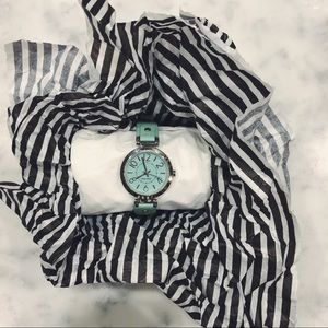 Nine West mint green watch - working condition